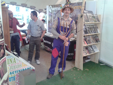 Un simpatizante de Quercus ataviado para la ocasión en el stand de nuestra revista en MADbird 2014 (foto: José Antonio Montero).