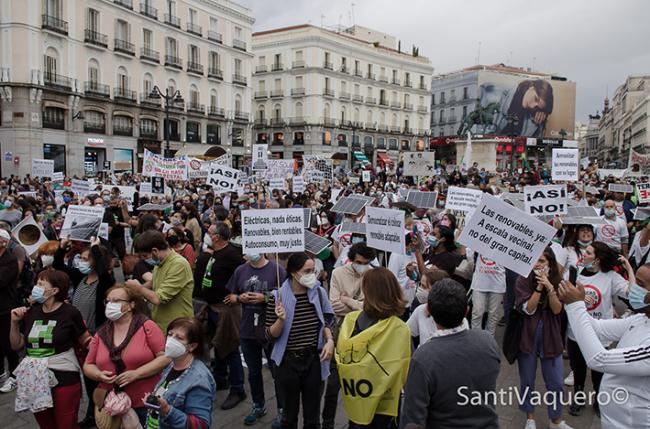 Concentración en la madrileña Puerta del Sol, a convocatoria de la plataforma Aliente (foto: Santi Vaquero).